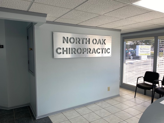 VictorySignCo's tweet photo. This #KCsign at North Oak Chiropractic catches your attention when you walk in the doors. The windows, sunlight, and open space allows their #routedaluminum #lobbysign to shimmer in the sunlight. Visit Dr. Kram at North Oak Chiro in Gladstone MO for your chiropractic needs! https://t.co/911eh0oWlW