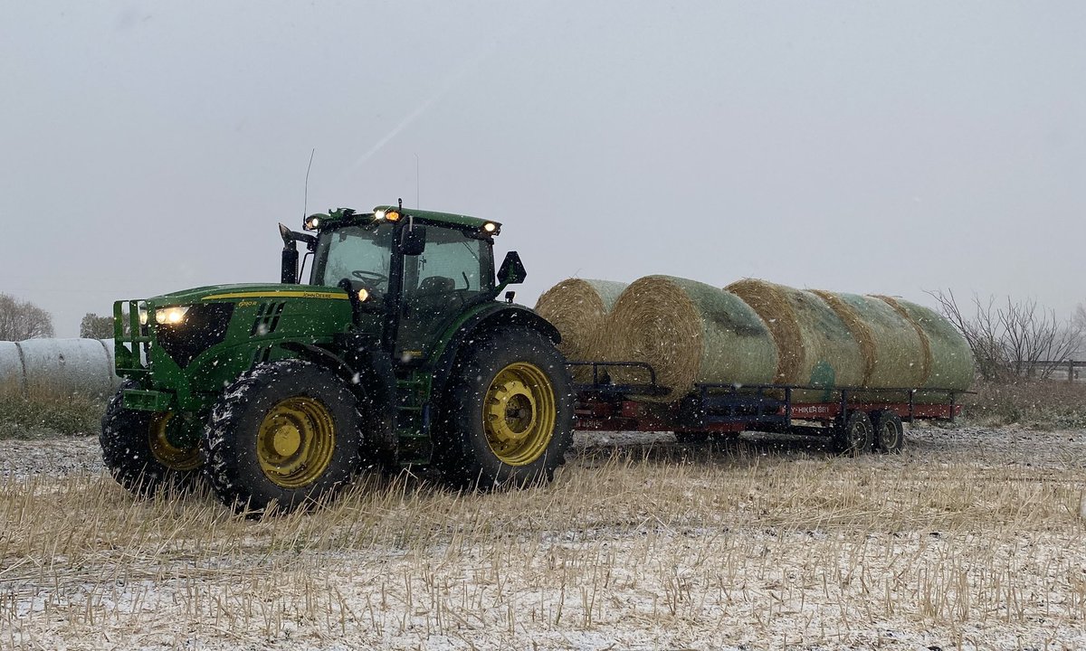 Last load of straw. 734 bales #harvest2020   #notreadyforwinter