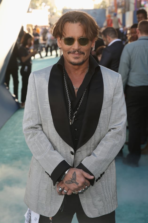 THREAD: Johnny Depp as houses