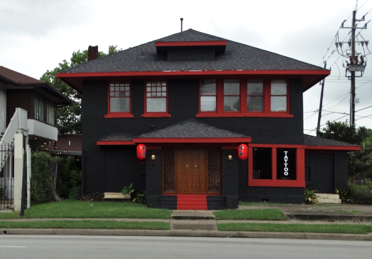 THREAD: Johnny Depp as houses