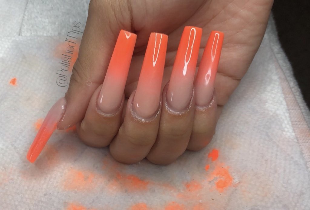 _polishedtips's tweet photo. I am running a 20% sale off all FULL SETS for the remainder of this month. Go to my Instagram @_polishedtips for all details💅🏽💗 https://t.co/Eif8RhVFgj