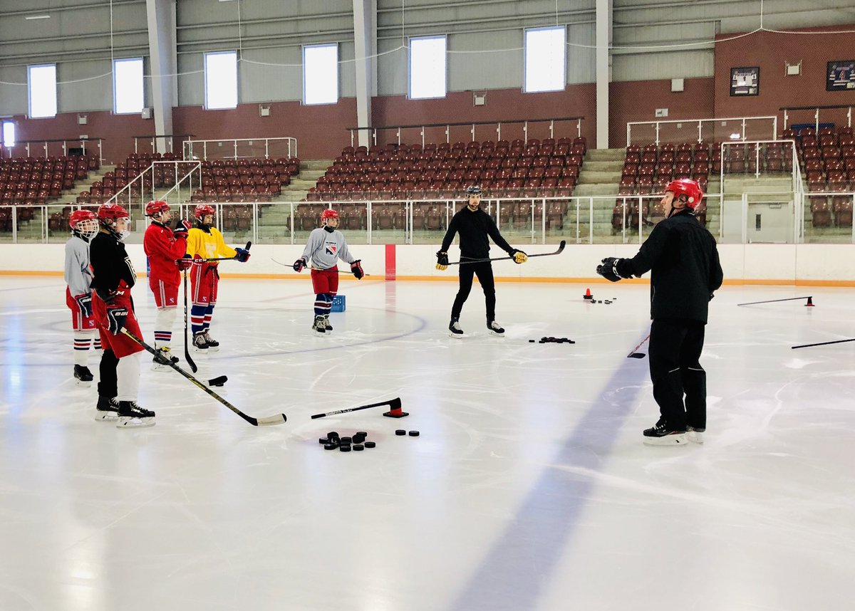 KMHA_All's tweet photo. Highlights from today’s special U14AA skills session, when #KMHAalumni Nic Hague joined in surprising #KMHAplayers &amp; parents. Thank you Nic for giving back, offering advice, laughing &amp; having fun!  #RoleModel #KMHAproud #gratituesday Stay tuned for more from  @519sportsonline https://t.co/RLJn9ZrCYj