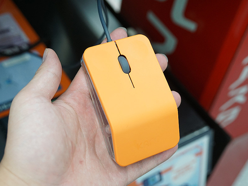 watch_akiba's tweet image. 更新：自分で組み立てる子供向けマウス「Kano Mouse」が入荷 組み立てながらマウスの仕組みを理解 akiba-pc.watch.impress.co.jp/docs/news/news… #KanoPC