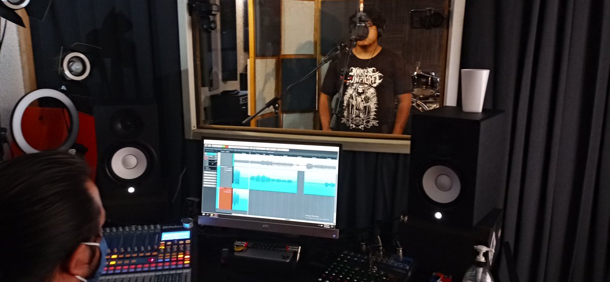 Falta poco para el lanzamiento de nuestro LP

Remembranzas de Justicia y Libertad

#FxckTheMonster