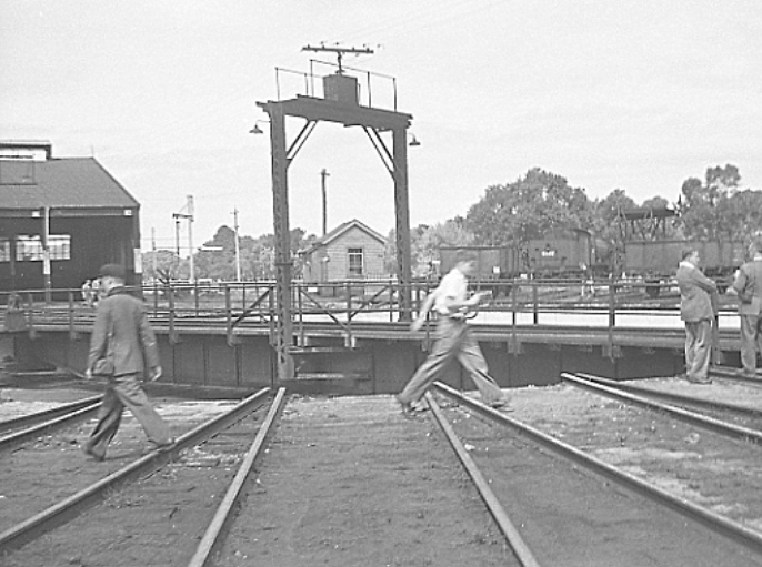 Ararat Locomotive DepotWeston Langford 10 March 1958 https://www.westonlangford.com/images/photo/133456/