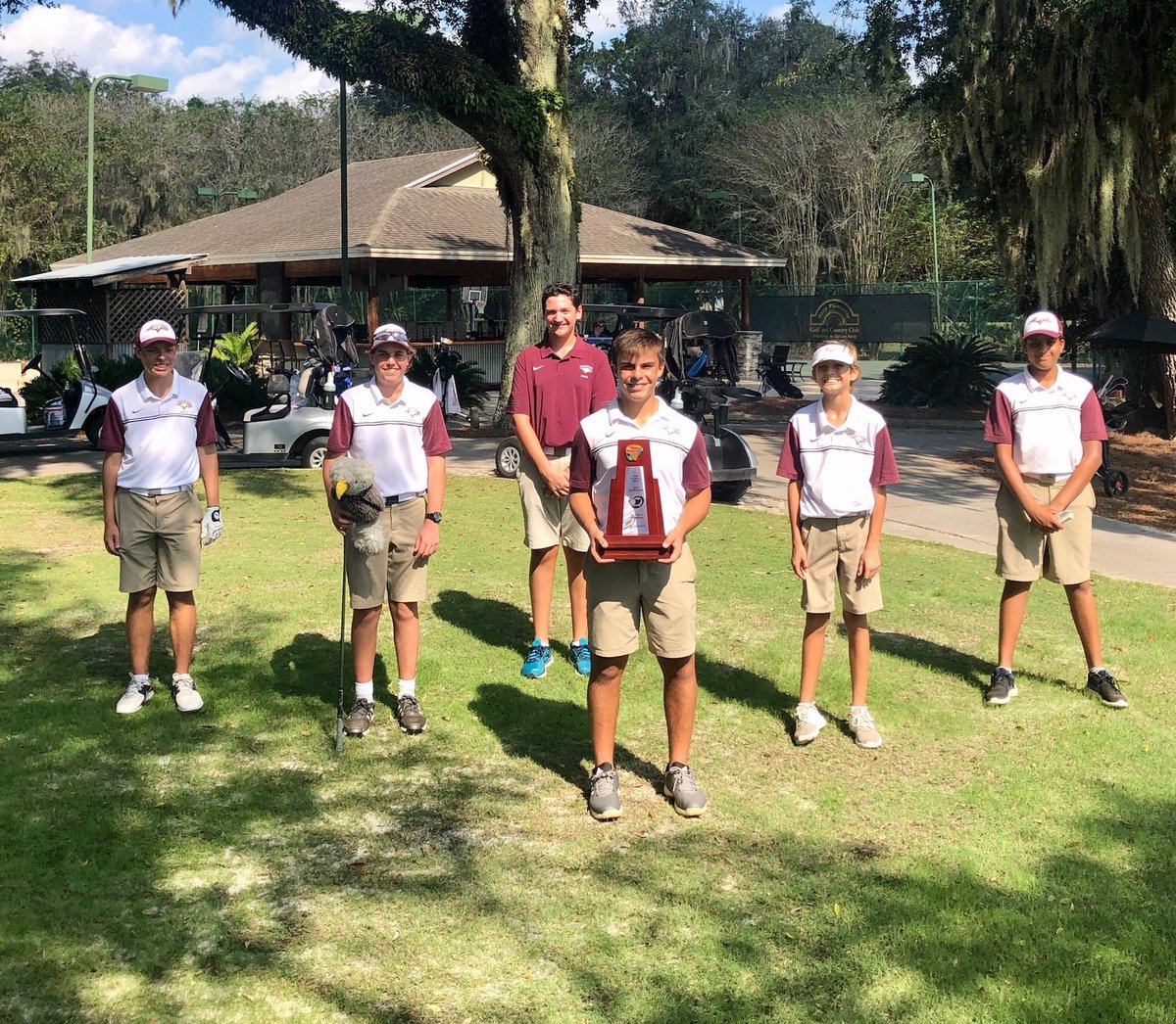 OakHallSchool's tweet photo. Our Girls Golf team &amp; Boys Golf team are both Class IA District 5 Champs!! Way to go, E A G L E S! #OHSLeadingTheCharge 🦅⛳️🏆 https://t.co/mGvX4UTerd