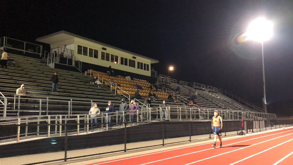Reece28048254's tweet photo. Halftime in Tallmadge with a 1-1 Tie! @Tallmadge_AD @THS_JStew @houseths1 @thstale https://t.co/BZecP1c7Ve