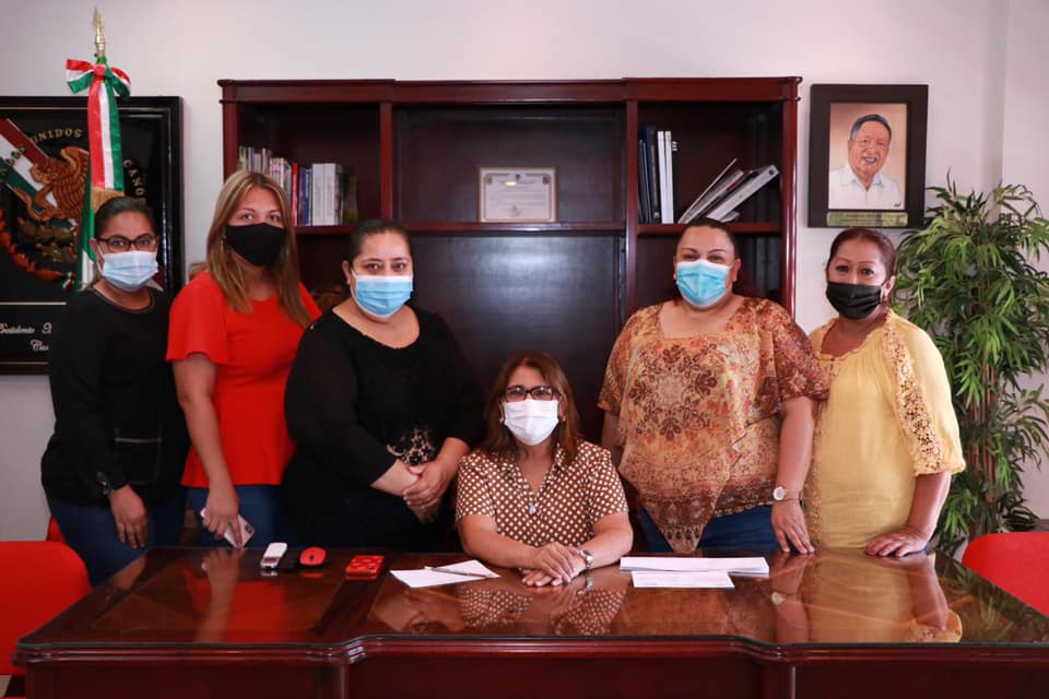 PoliticTabasco's tweet photo. CÁRDENAS / Priorizar la atención a la ciudadanía, limpieza de la ciudad y la seguridad pública: María Alejandra Pérez Sánchez | https://t.co/JTGtadx5ps

Destaca en rueda de prensa la alcaldesa interina que la prioridad sigue siendo la cuarta transformación de este municipio. https://t.co/C28WK8KAA4