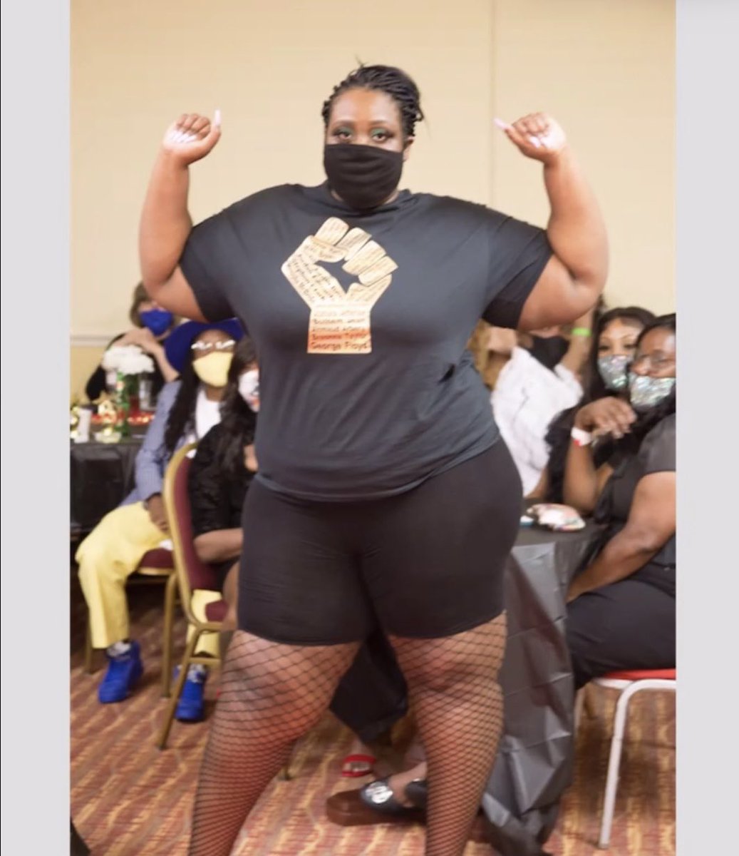 shawtyisdopeee's tweet image. #twitterafterdark #plussizemodel #htxmodel #plussizefashion #fashionshow