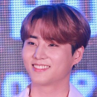 appreciation tweet for youngk's cheeks ㅡ a thread #영케이  #데이식스  #YOUNGK  #DAY6