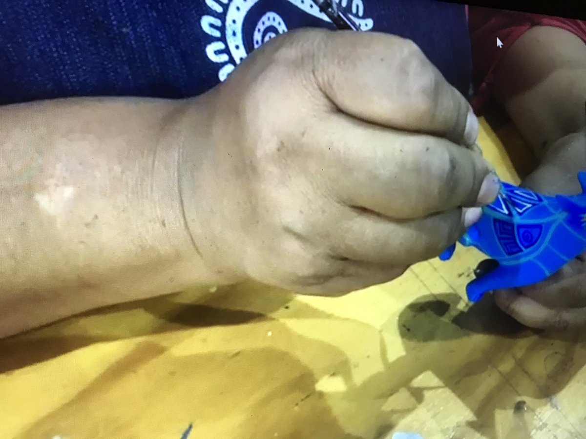 PorterSup205's tweet photo. Amazing &amp; inspiring night of art with Jacobo y Maria Angeles who taught students how to paint nahuales from the Zapotec culture of Mexico. Two sessions with students and teachers today. Thank you LTHS World Languages! Gracias Maestros Angeles! https://t.co/qmsz9Efb8W
