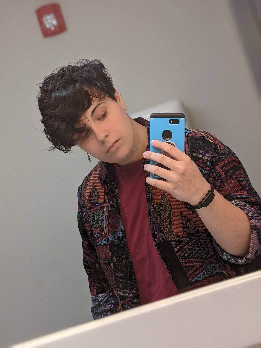 idkarcane's tweet photo. hair go floof https://t.co/eCOiKaqYOP