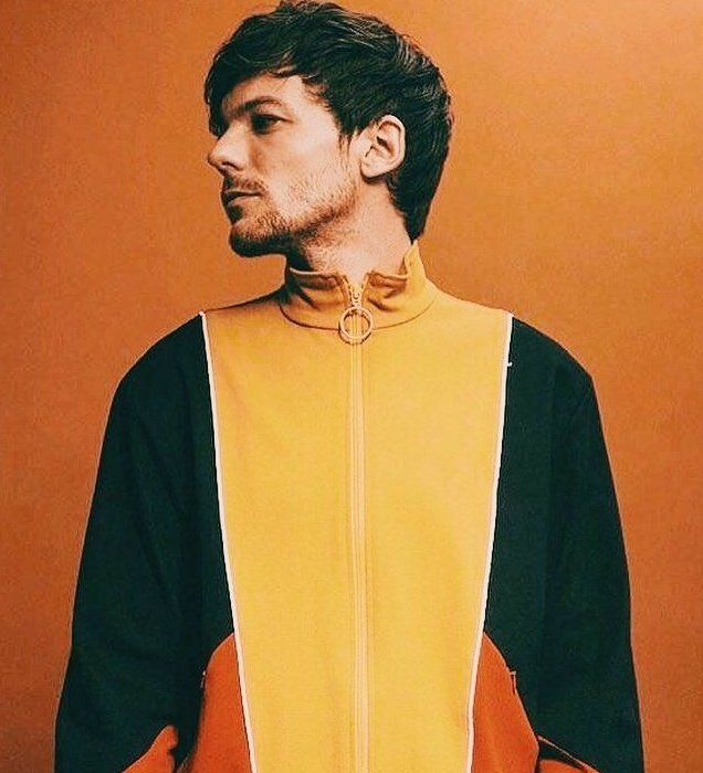 as mercury i vote  #Walls by  @Louis_Tomlinson for  #AlbumoftheYear  #TDYAwards  @965TDY