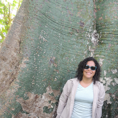 99. Make sure to follow Aura M. Alonso-Rodríguez ( @AuraAlonsoRodz), a tropical ecologist & PhD student  @UVMVermont who really loves insects.  #HispanicHeritageMonth