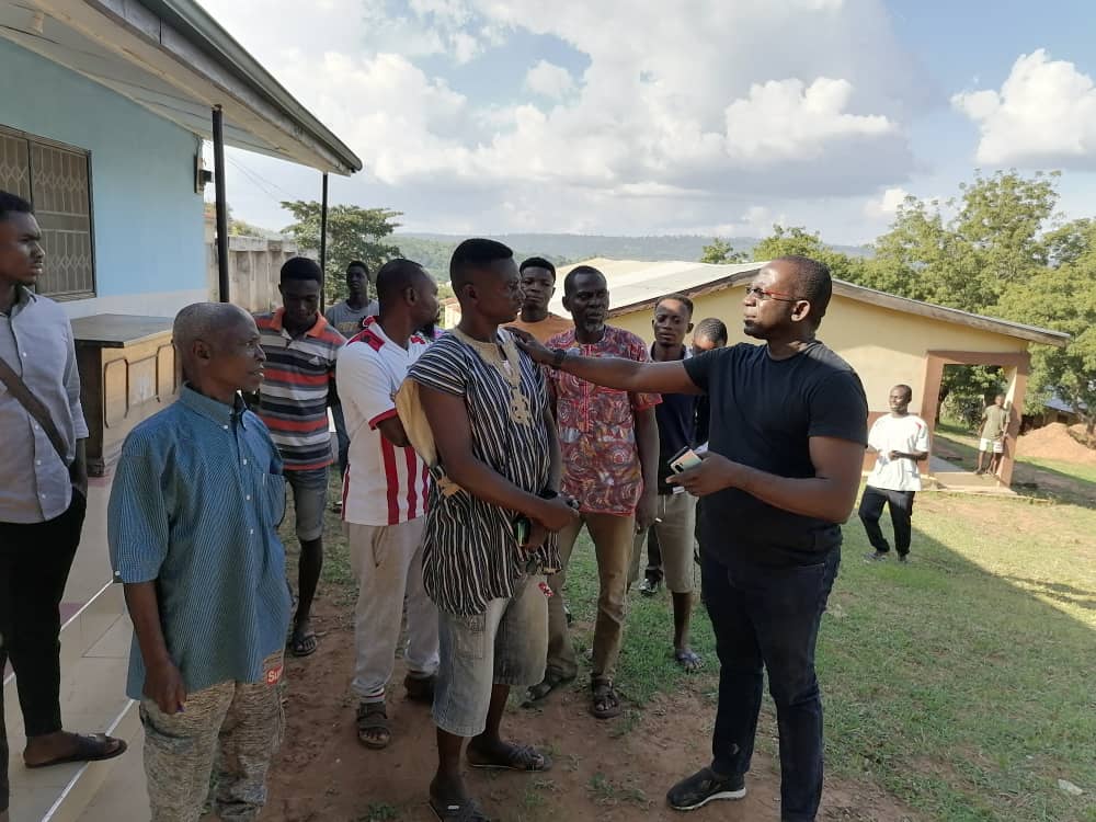AMajeedMajor's tweet photo. The respectful and gentleman Hon. Kwame Awuah-Darko on the campaign move , taking the People’s Manifesto back to the people. Very hard working gentleman. https://t.co/jKuritDSXl