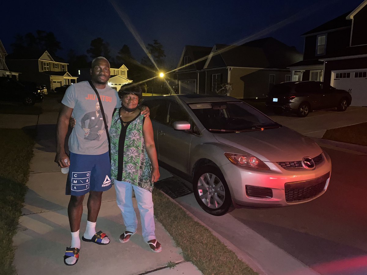 In 2004 my mom went into her bank account she worked super hard for and purchased my first car . 2020 I went in my bank account I worked super hard for and purchased her a car. Life is such a cycle. Take care of those who take care of you ! β€οΈ https://t.co/nGMBsLr4LB