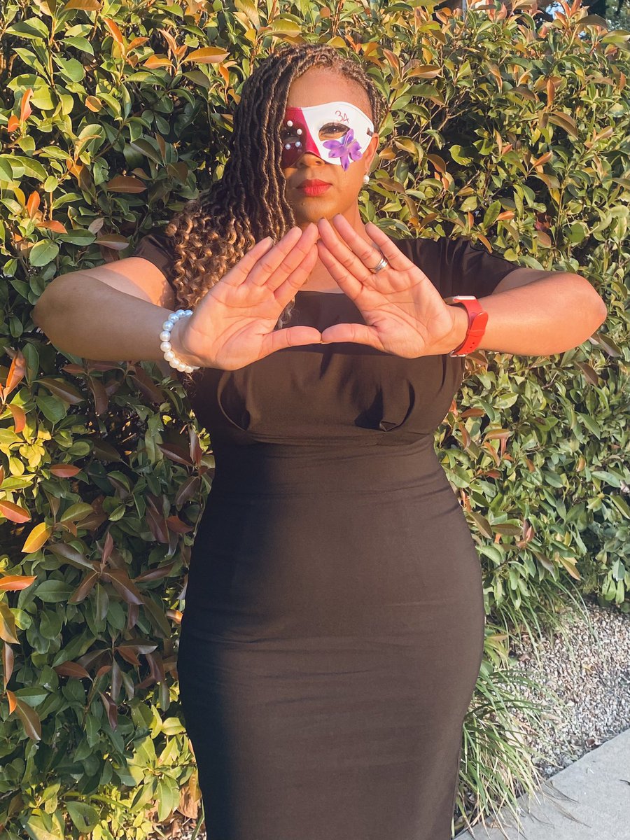 talljoint's tweet photo. On today, I am proud to tell the world that my dream has come true.  COVID-19 tried to stop it but GOD knew otherwise!  I have been chosen.  I am one of the few.  I have crossed the sands into Delta Sigma Theta Sorority, Incorporate land! OH TO BE A DELTA!! https://t.co/wARcN4ABWL