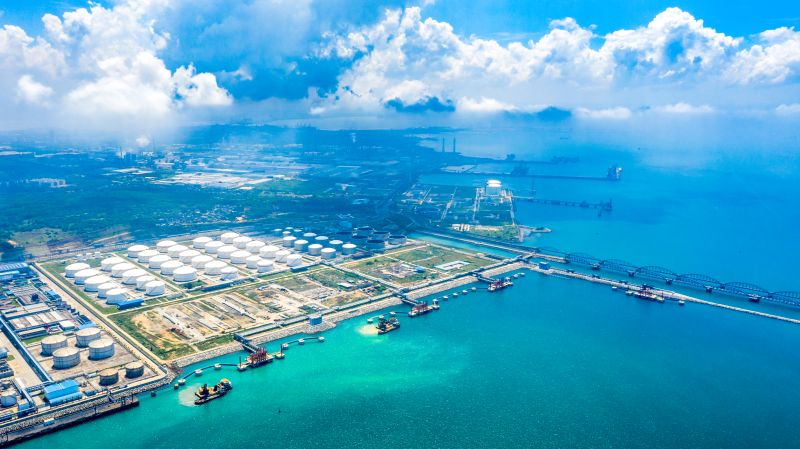 China’s Hainan free trade port recently saw the launch of its first inter-continental shipping service at Xiaochantan terminal, Yangpu port.