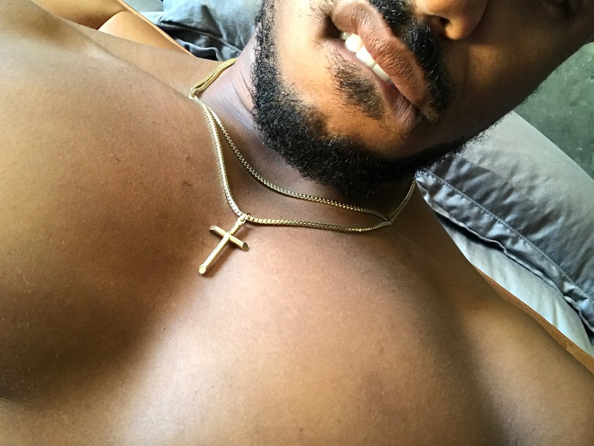 guycrave1's tweet photo. something about michael b jordan and his lip bites 💦 https://t.co/v8ws6pe16g
