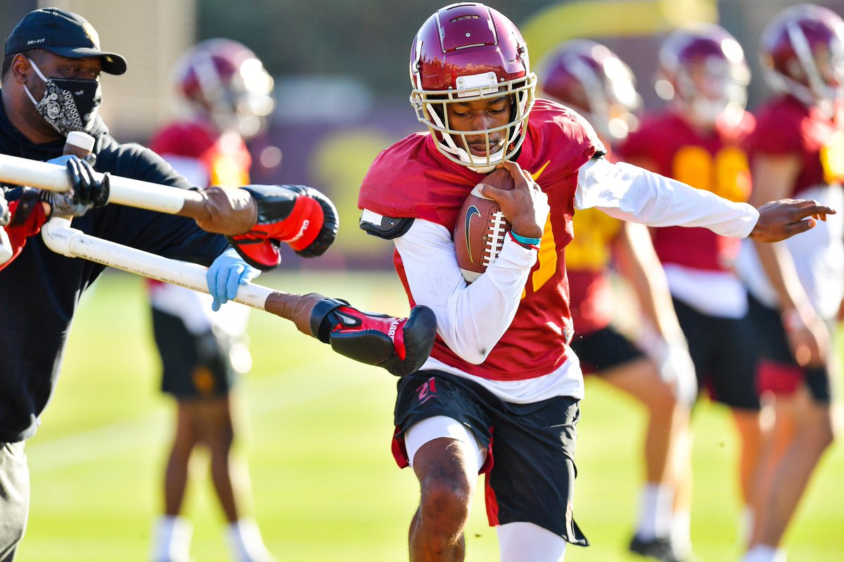 USC_Athletics's tweet image. High and tight. #FightOn