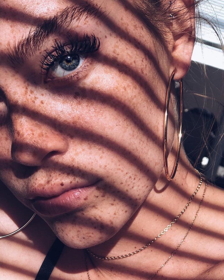 sharpAndwine's tweet image. No estaba muerta, estaba de parranda