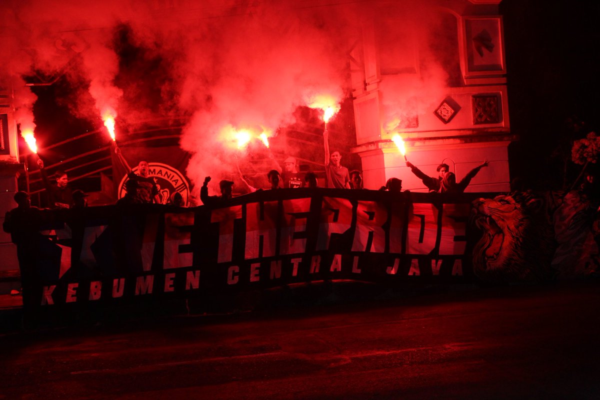 Haloo nawak!!!... selama 3 tahun ga update 😊 agomes umak hebak tahes seger waras a oyi nawak 😎😎💙💙💙

Salam 1 Jiwa...berkabar untuk terus berSATU!!!