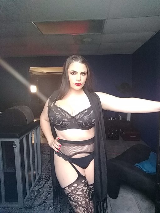A goddess is a glimmer in the dark. A light in the abyss. Order in the chaos.  lingerie ▪︎ mistress ▪︎<a href="/tag/bdsm"class="tags"><span>#bdsm</span></a><a href="/tag/leatherfetish"class="tags"><span>#leatherfetish</span></a><a href="/tag/leathermistress"class="tags"><span>#leathermistress</span></a>