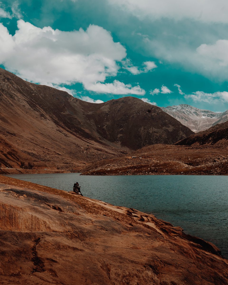 ammadaraja's tweet photo. So.i recently went to Hunza and I wanted to share the pictures as much as possible. Since my IG reach is pathetic, I want more and more people to see my photography. 

Not that my reach here is any good but here goes nothing. https://t.co/bBCXFUXN0q