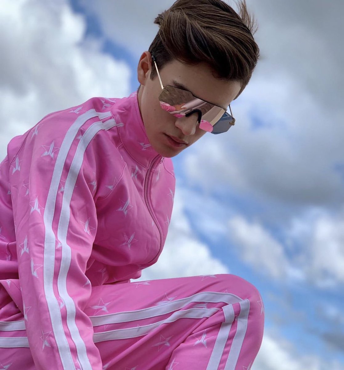 FerFreethinker's tweet image. Imagine dating him