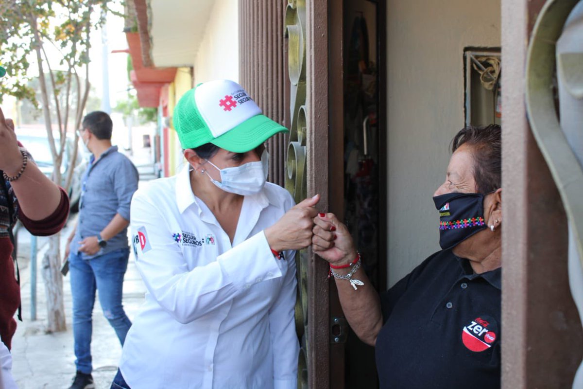LuzMorales's tweet photo. Estoy muy agradecida por el respaldo de mis amigos @jaimebuenoz, @Andres_Loya y @YOSOYHIRAM4, Presidente Nacional de la @RJXMex, quienes han sumado todos estos días de campaña a crecer este gran proyecto por el bien de #Saltillo y #Coahuila. https://t.co/ehl8h3RIBA