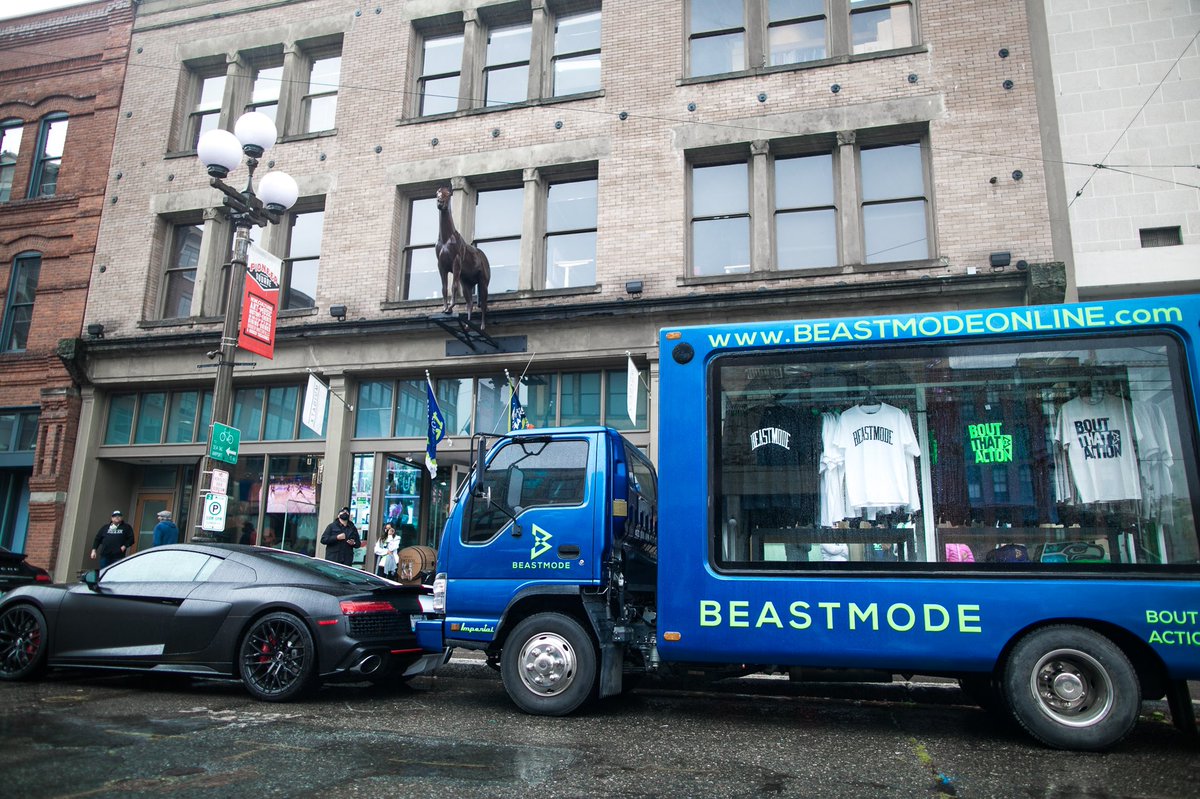 beastmodestore's tweet image. Pulled up at @Xtadium and got down with the #BeastModeTruck 
Stay tuned for the next episode