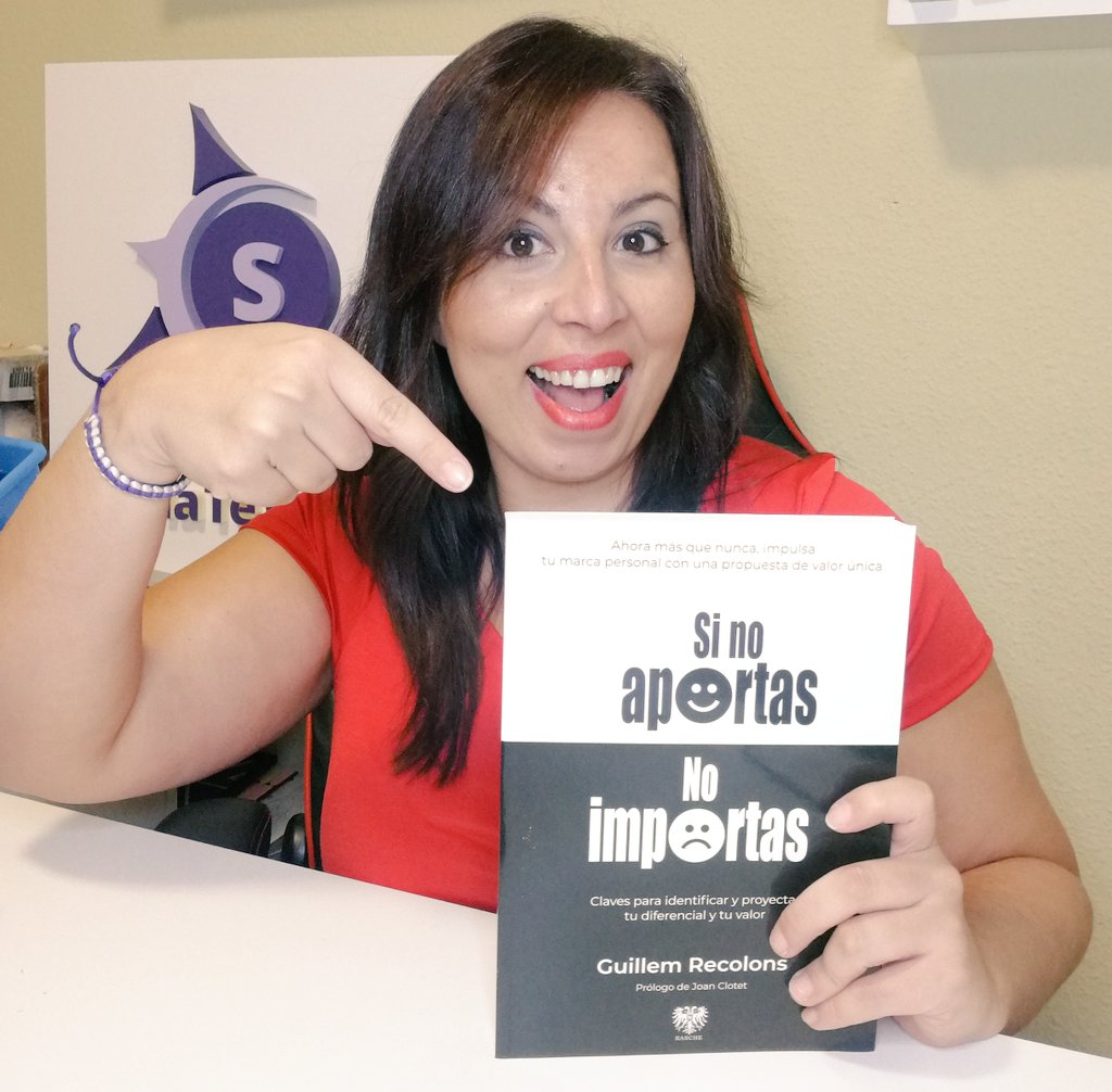 ¿Quieres un ejemplar del #libro de <a href="/GuillemRecolons/">Guillem Recolons #PersonalBranding</a> #sinoaportasnoimportas? ¡Atentos mañana a #SilviaTeOrienta porque lanzamos pregunta para el #sorteo! Los más rápidos se lo llevarán 💃🏾

#orientacion #formacion #empleo #comunicacion #branding #brandingpersonal #personalbranding