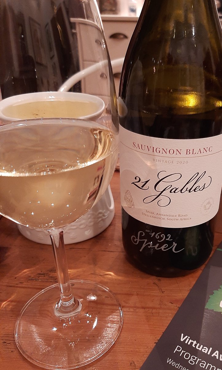 MarykeRoberts's tweet image. Congratulations to each and every winner tonight #SauvignonBlancSATOP10. Thank you @SauvignonSA,  @yolandidewetpr, @zola_nene, #Nataniel and @BassonBertus for an unforgettable virtual evening, where the food and the vibes were real!