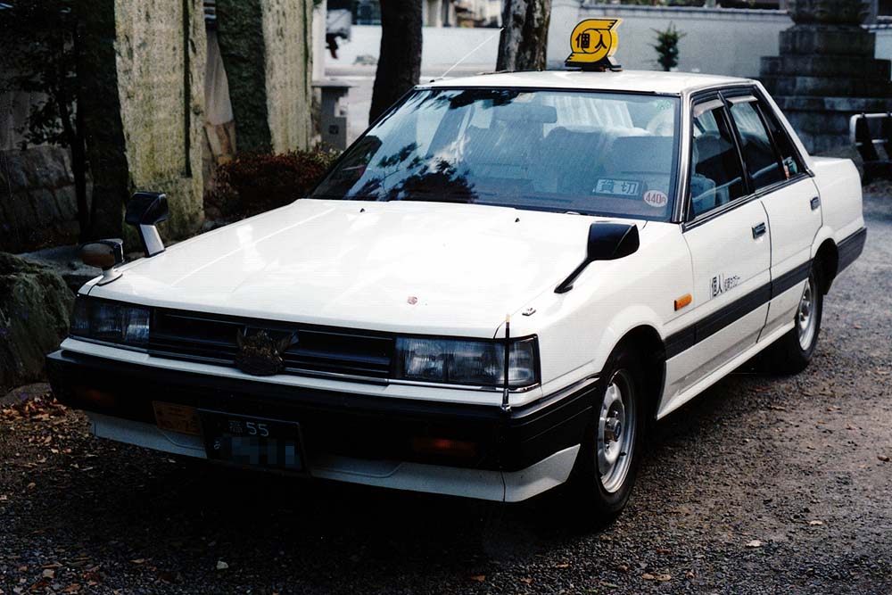 いぶき工房 高知 個人タクシーの日産スカイラインr31前期型 愛媛県西条市の四国63番札所吉祥寺で 1日1タク タクシー 個人タクシー スカイライン R31