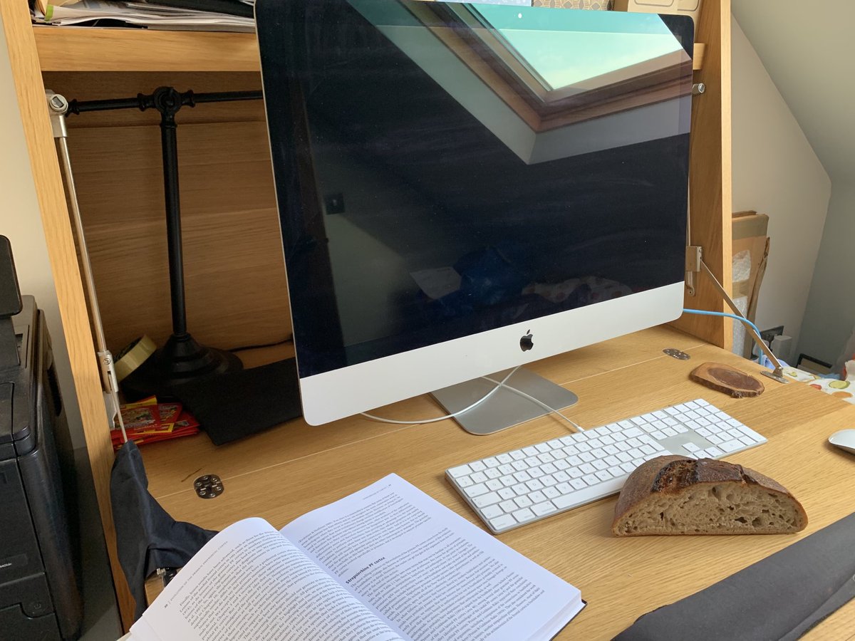 Laurence Hunt tweet media