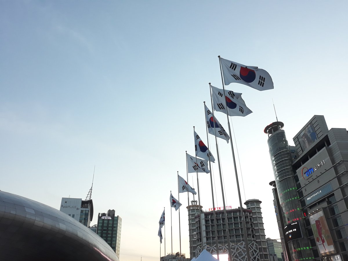 8. Dongdaemun Design Plaza (DDP) ... Dongdaemun translated into English means east (dong) dae (great/big/large) mun (door/gate/entrance) ... first pic is a line of Taegukgis next to the plaza on the roadside