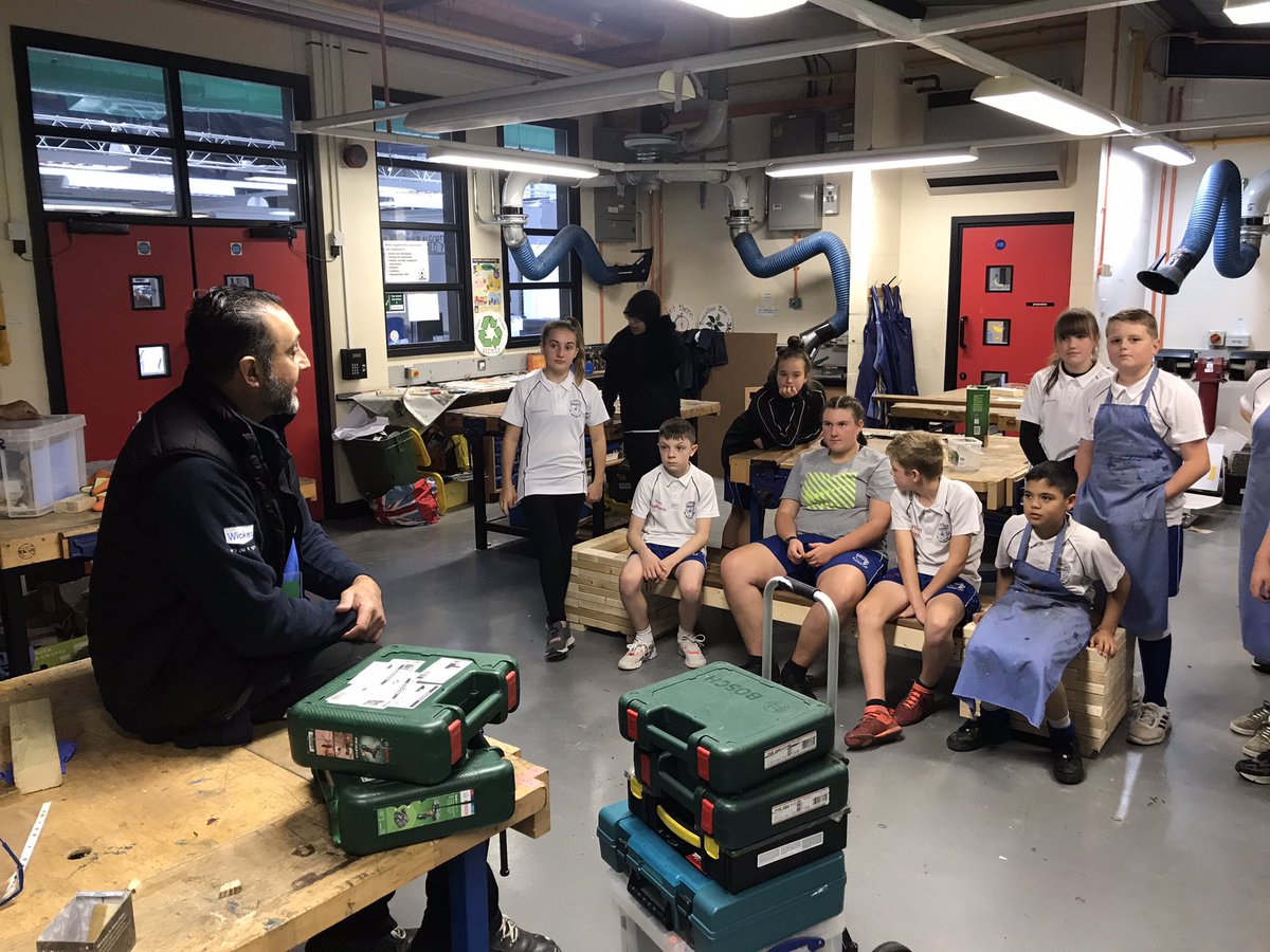junior_bede's tweet photo. Thanks again @VIYproject for helping us finish our project for our well being garden. The students enjoyed the challenge and are very grateful for your time and expertise! https://t.co/MLXvHsSONS