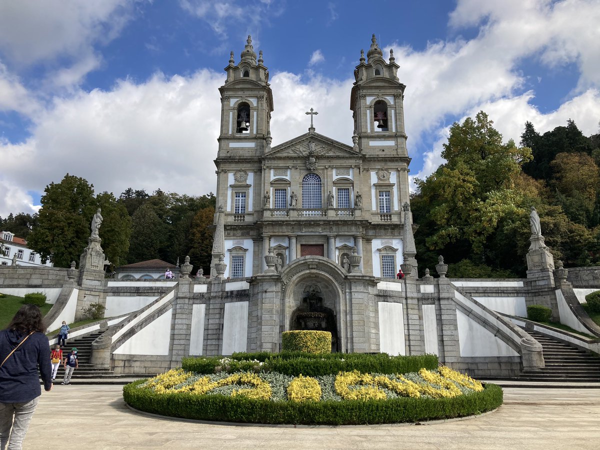 euro_tour's tweet image. ボン・ジェズス・ド・モンテ聖堂。どうか、街の人たちをコロナからお守りくださいませ！
帰りは街まで、バスで。(1.65€)