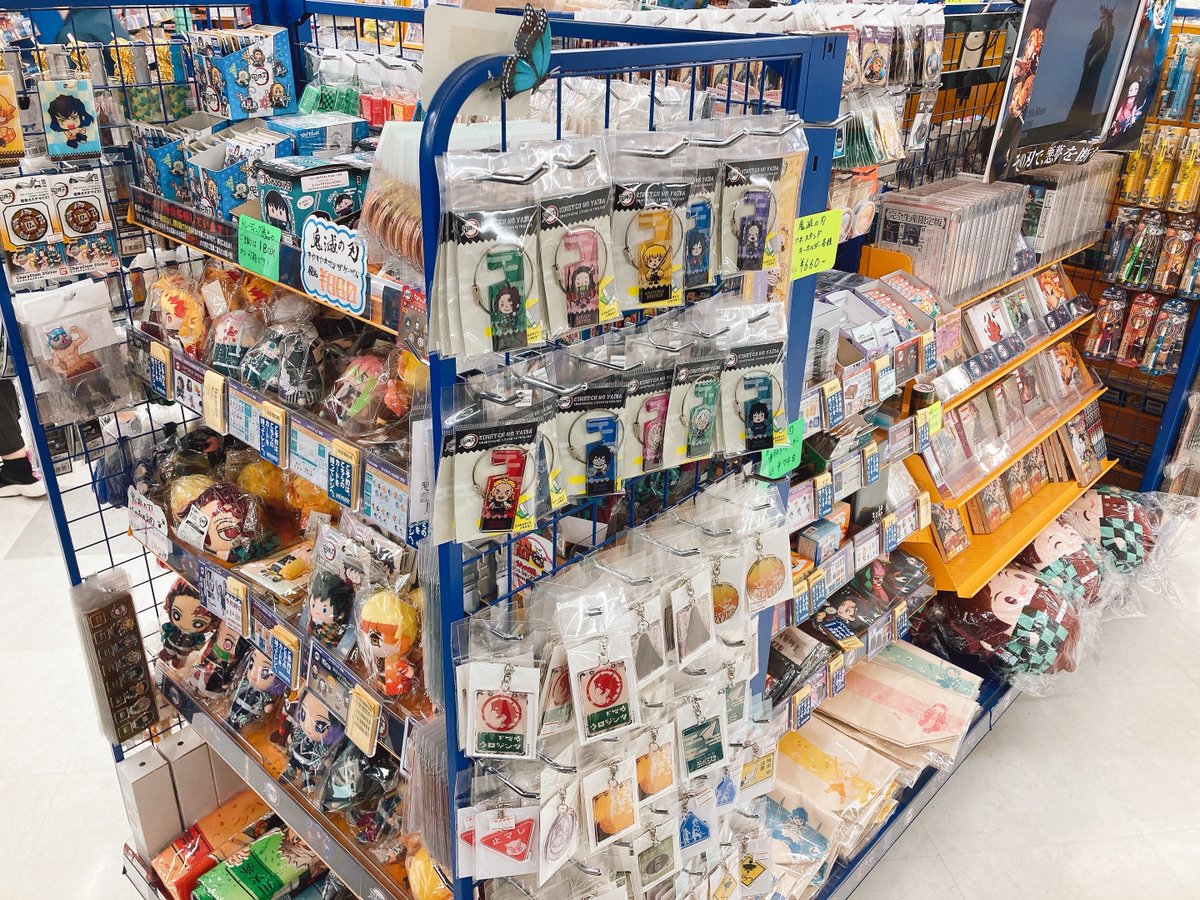 アニメイト仙台 グラッテ仙台 元気に開店中 グッズ販売情報 鬼滅の刃 関連商品販売中 ちょっと拡大して展開してしますみや 映画公開 も間近 盛り上がってきたみや アニ仙グッズ