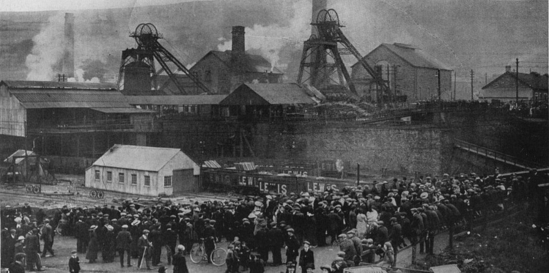 DrBCCurtis's tweet image. The #SenghenyddDisaster occurred #OnThisDay in 1913, when an underground explosion ripped through Universal Colliery, #Senghenydd. It killed 440 men and boys (including one rescuer) and remains Britain&apos;s worst-ever mining disaster.
