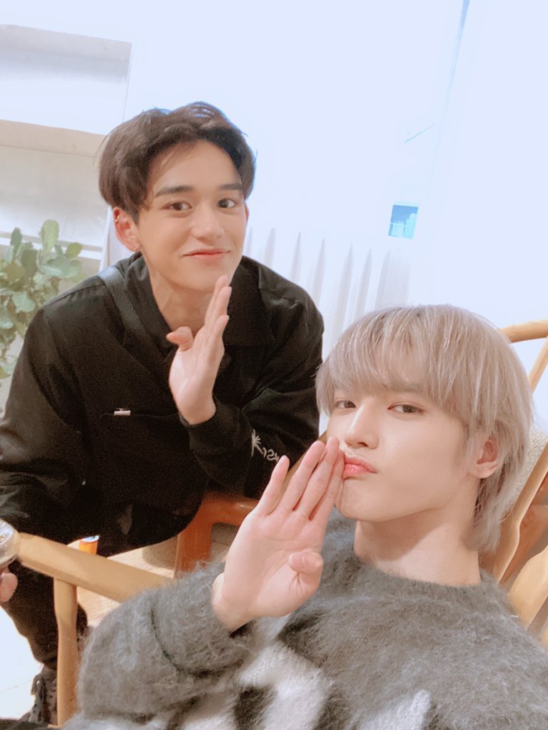 I jwu and here goes luyong attacking me already   #Lucas    #Taeyong    #luyong