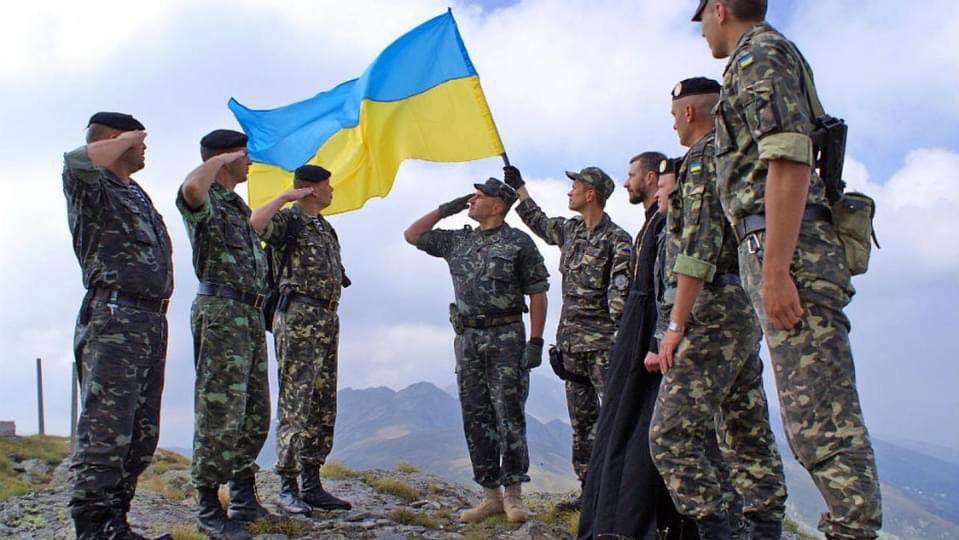 UA_EUMission's tweet photo. Today Ukraine celebrates Defenders Day. 🇺🇦

We express our most profound gratitude to brave Ukrainian men and women who fought and are still fighting for our sovereignty, freedom and independence. We honour their courage, strength and dedication.
Thank you, our dearest defenders! https://t.co/RpenmDSHDU