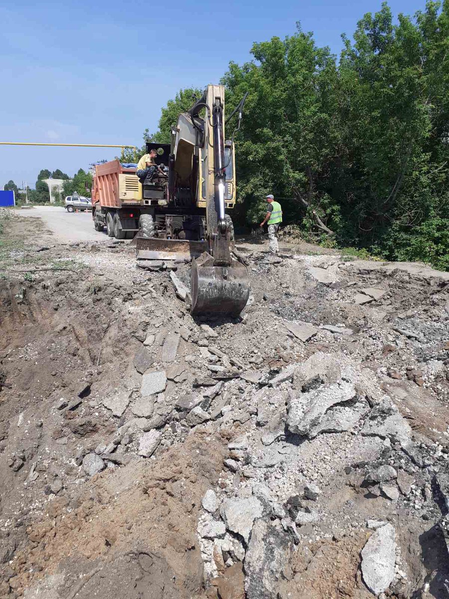 За счет средств местного бюджета проведена замена водопропускной трубы на ул. Котельная с. Воскресенка. К пропуску паводковых вод готовы.