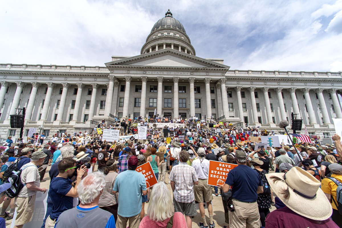 #newpodcast 

<a href="/Factual_America/">Factual America</a> welcomes <a href="/davidgbyars/">Byars Remorse</a> and @jhunterrubingh who join <a href="/Sherwood1967/">Matthew Sherwood</a> to discuss their new documentary, <a href="/PublicTrustFilm/">Public Trust</a>.

Is America the land of the free, or the land of the sold?

Watch/Listen: bit.ly/2FfVb45

(Pic: Lee Cohen)