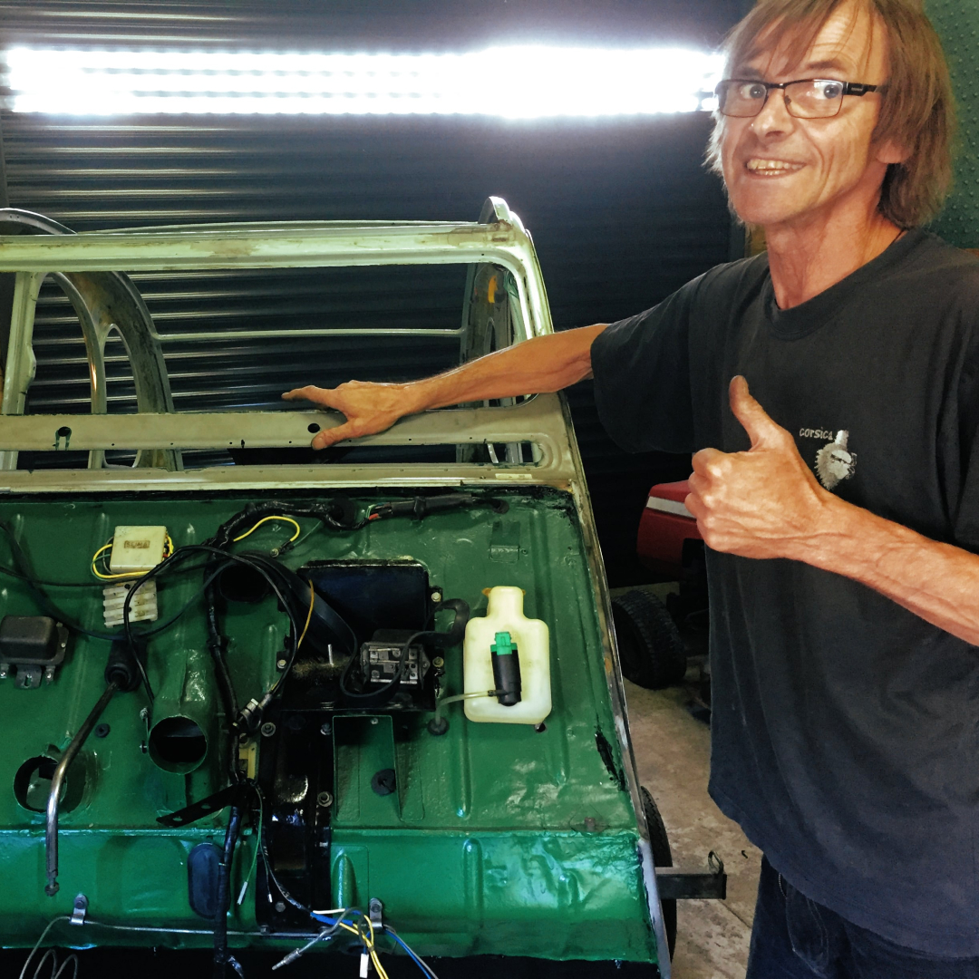 flexbox_'s tweet photo. Allez en voiture! Il ne reste plus qu'à remonter le moteur 🛠
#2cv #automobile #aventure #babelraid #challenge #chti #chtiyala #desert #gerryblyenberg #humanitaire #maroc #morocco #northafrica #offroad #picoftheday #pictureoftheday #raid #raidmaroc #rally #rallye https://t.co/D6sjmESKTF