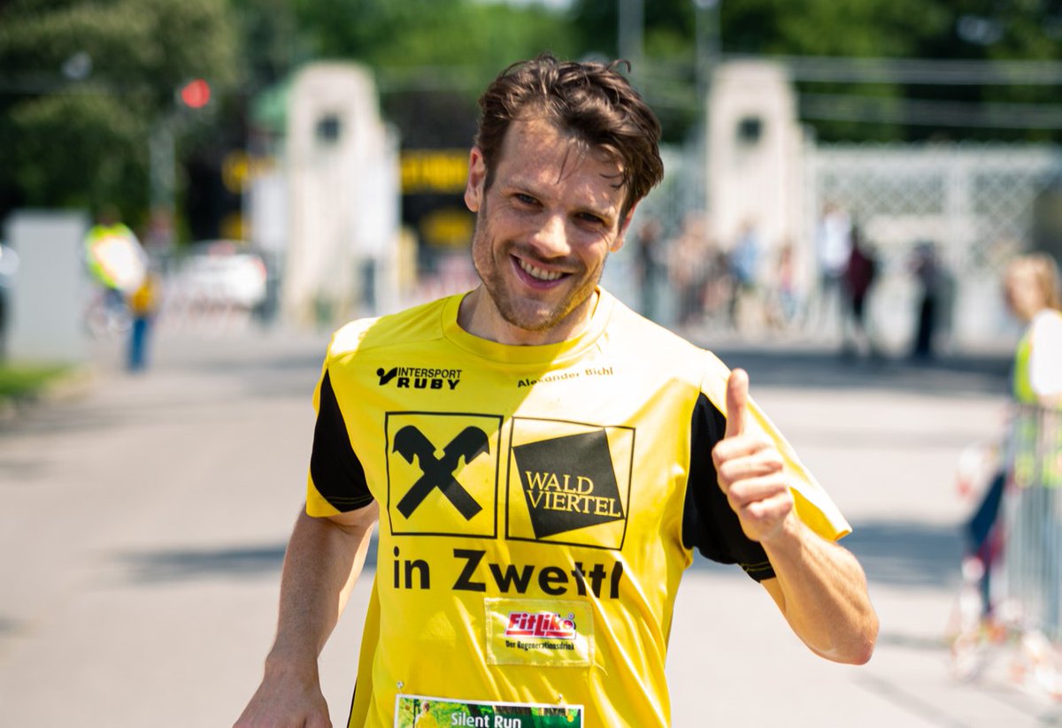 Phaustria_'s tweet photo. 💗 Sportler mit Herz 🏁 - https://t.co/970Wi24Spv https://t.co/jcykQFEpfk