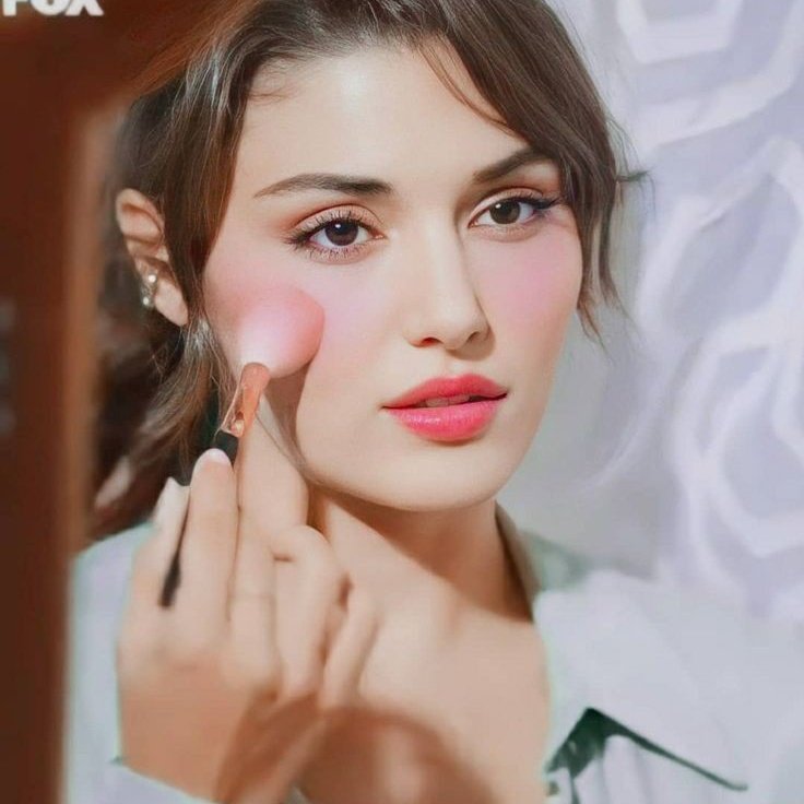 Fiza_Rashidkhan's tweet photo. दिल❤️ पे पत्थर रख के मुंह पर #Mackup 💄कर लिया😂
मेरे सईया जी से आज मैने #Brackup कर लिया🙄😍🥰
#NewProfilePic https://t.co/wRUcrtqK7s