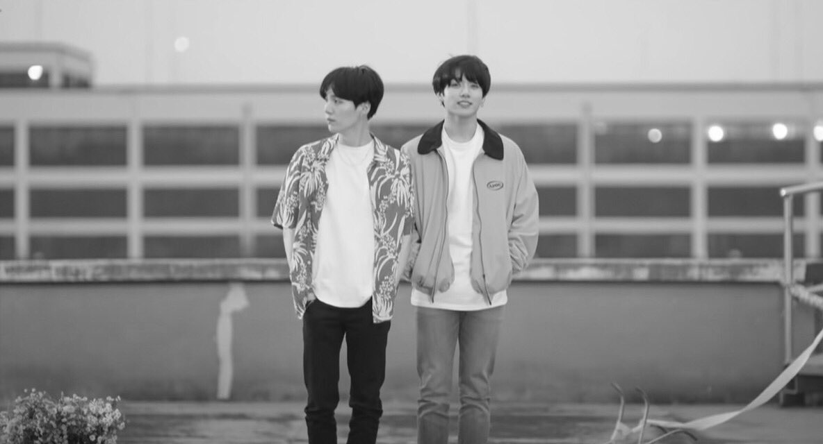 minyunqmin's tweet photo. #HaetLove | #Kookga 🐱🐰
3RD OF Nikuns ขอบคุณกำลังจากเรื่องที่ 1 เเล้วก็เรื่องที่ 2 ทำให้เรามีกำลังใจเขียนเรื่องนี้ด้วยน้า 

คราวนี้ถึงทีม #Kookga แล้ว ฝากทุกคนติดตาม ติชมกันด้วยน้า 💜 

📍พิกัด : จอยลดา 
#Nikuns #HateLove #Kookga https://t.co/L7kqdoceDW