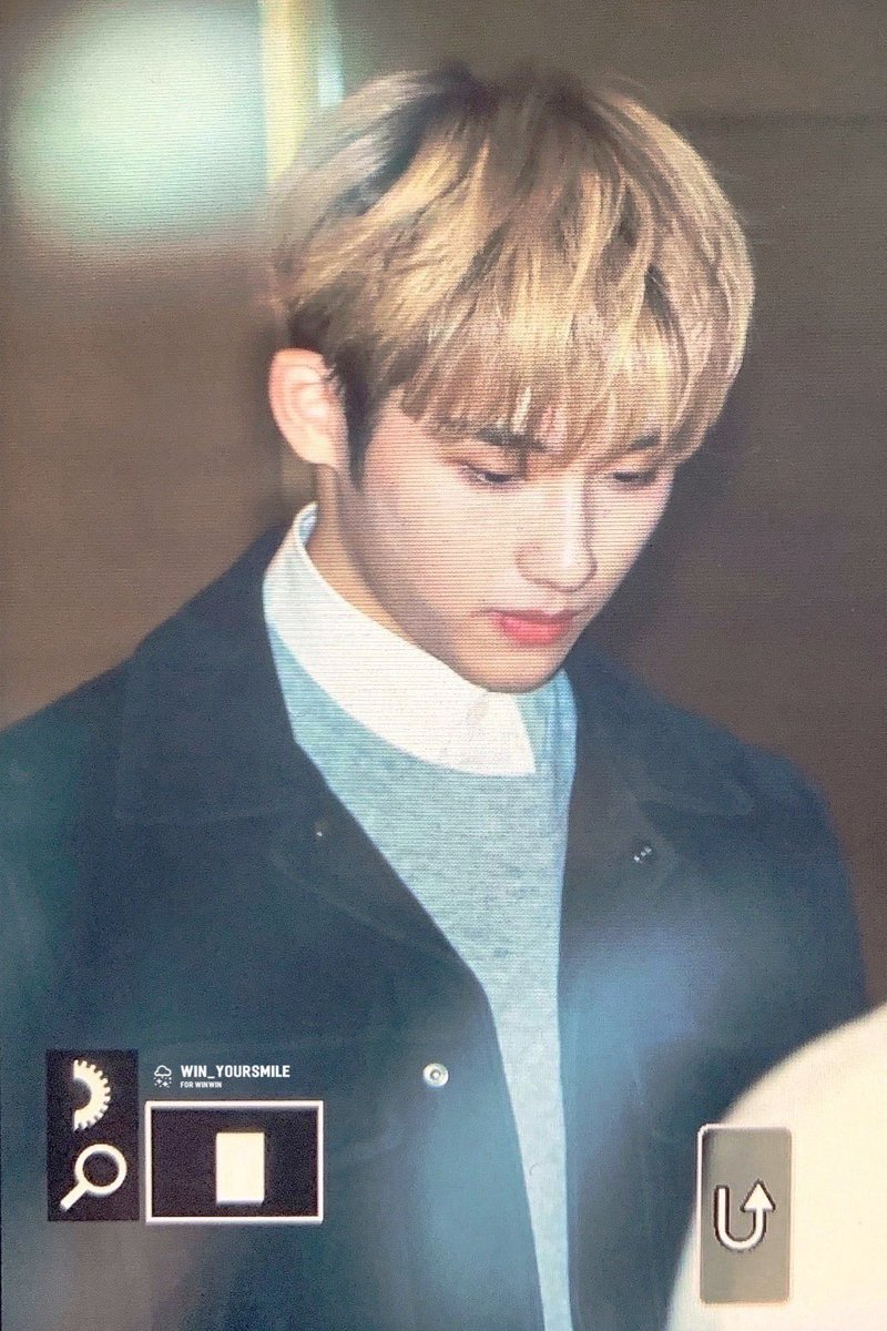 #WINWIN  #董思成  #윈윈 
#WayV  #WeiShenV 

201014 
발표회 퇴근