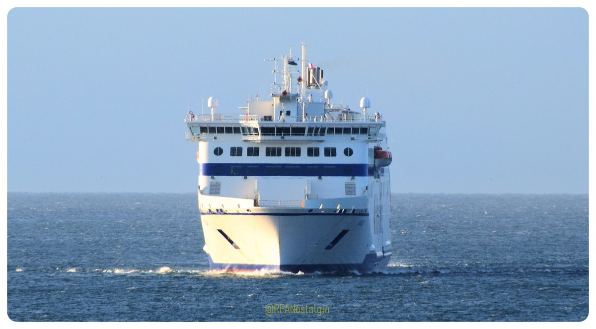 RfaNostalgia's tweet photo. .@BrittanyFerries new vessel MV Galicia (LOA 215m) passes through @RFANostalgia's Territorial Waters at 0845 today - seen here at the Western Breakwater inbound for berthing trials at Millbay, @Plymouth_Live https://t.co/CXPNFTj5qg